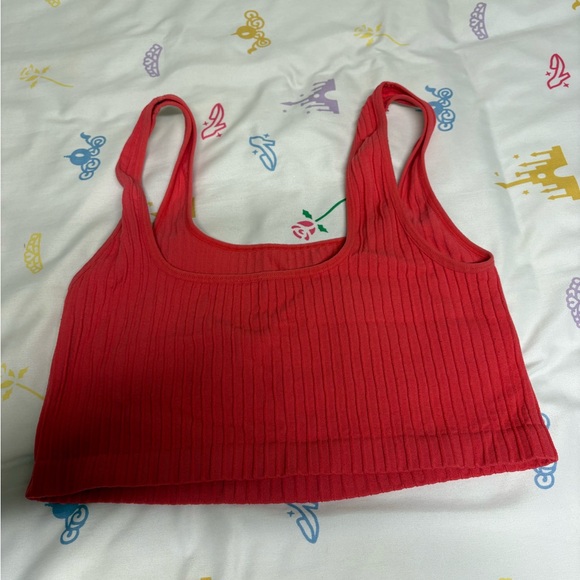Red Ribbed Stretch Crop Tank Top - Picture 2 of 2